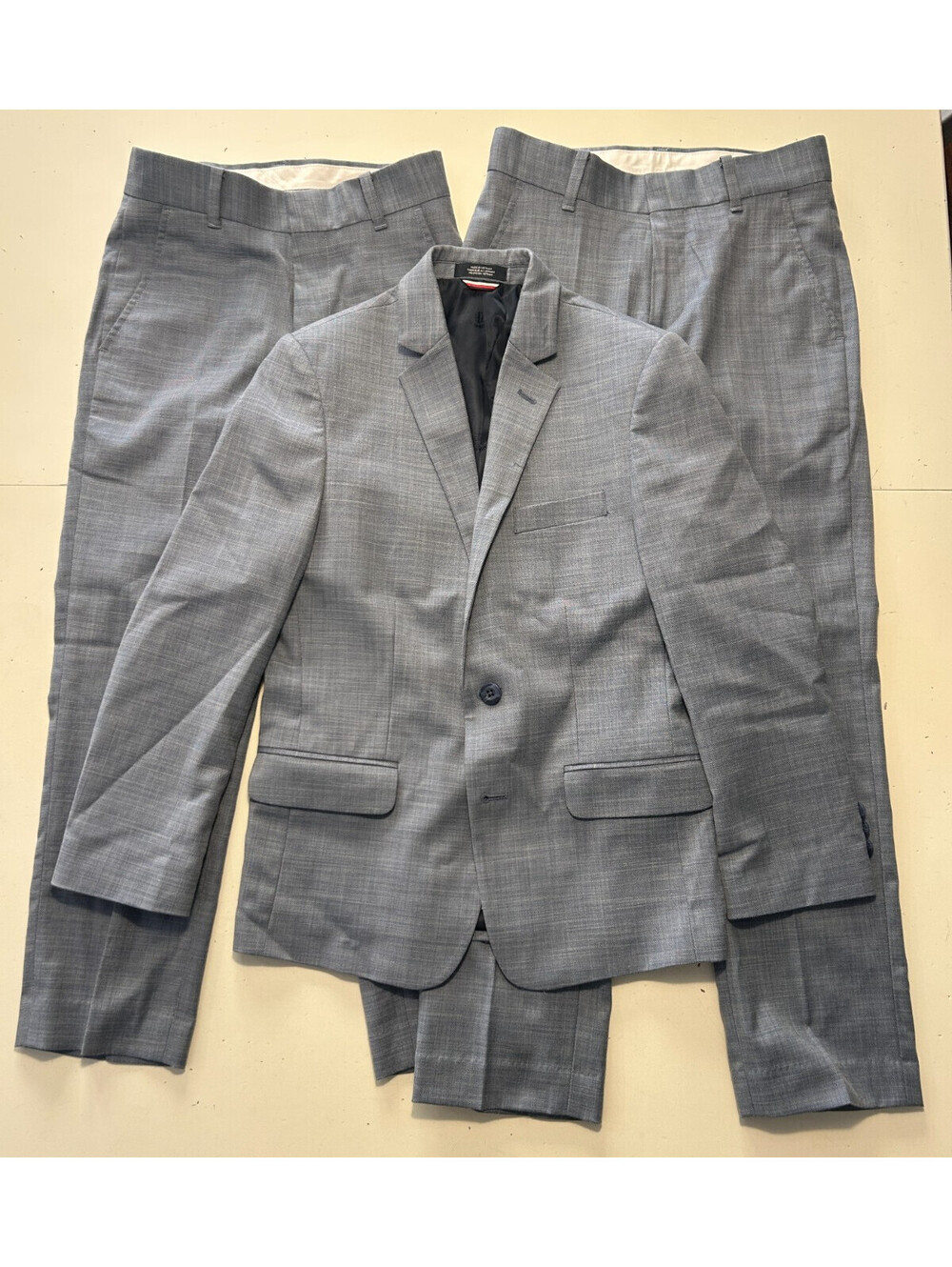 Tommy Hilfiger Boys Size 10 Light Blue Suit with Extra Size 8 Slacks